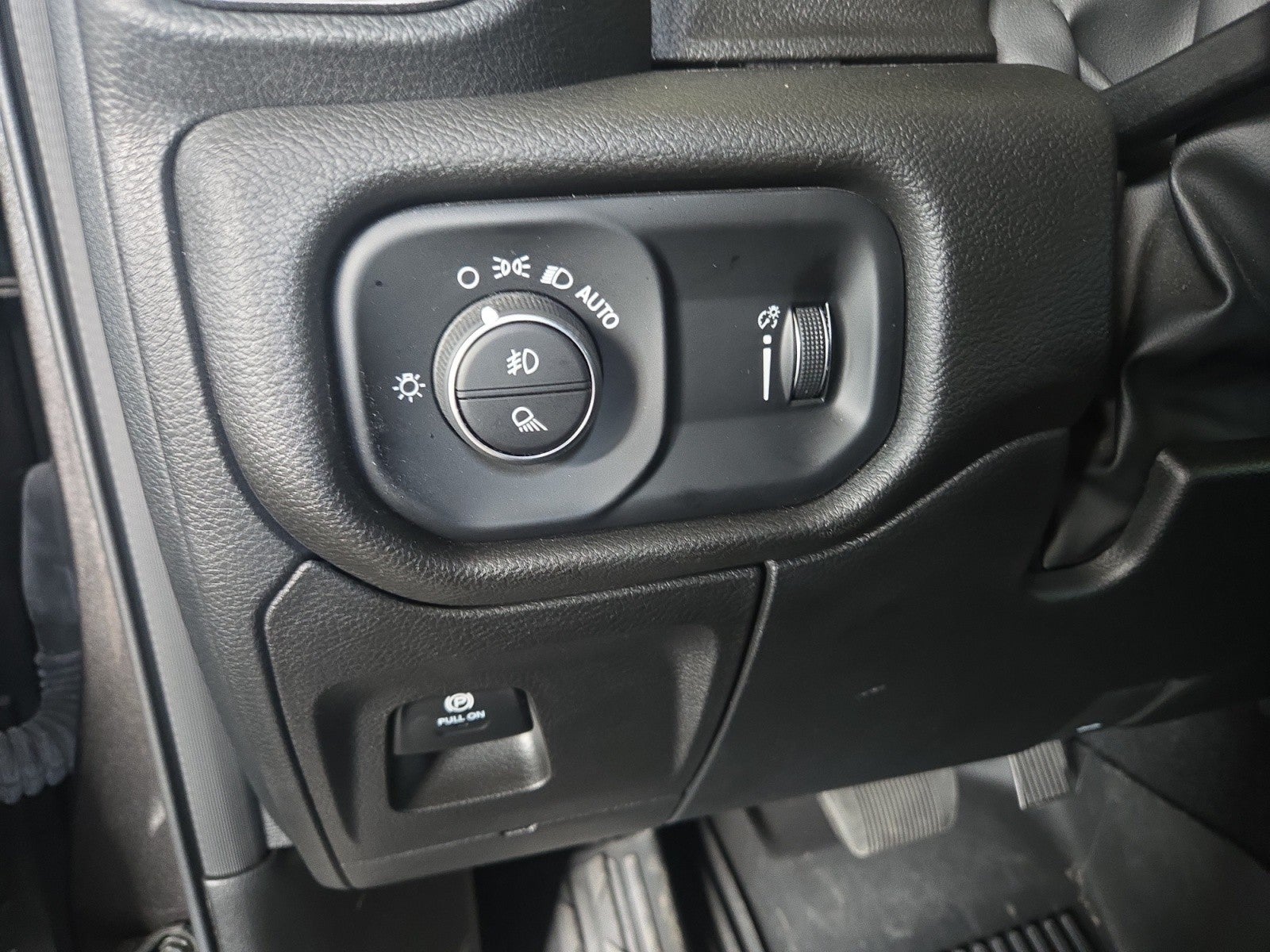 2025 RAM 1500 Warlock