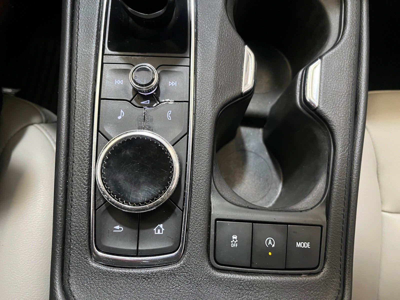 2022 Cadillac XT4 FWD Luxury