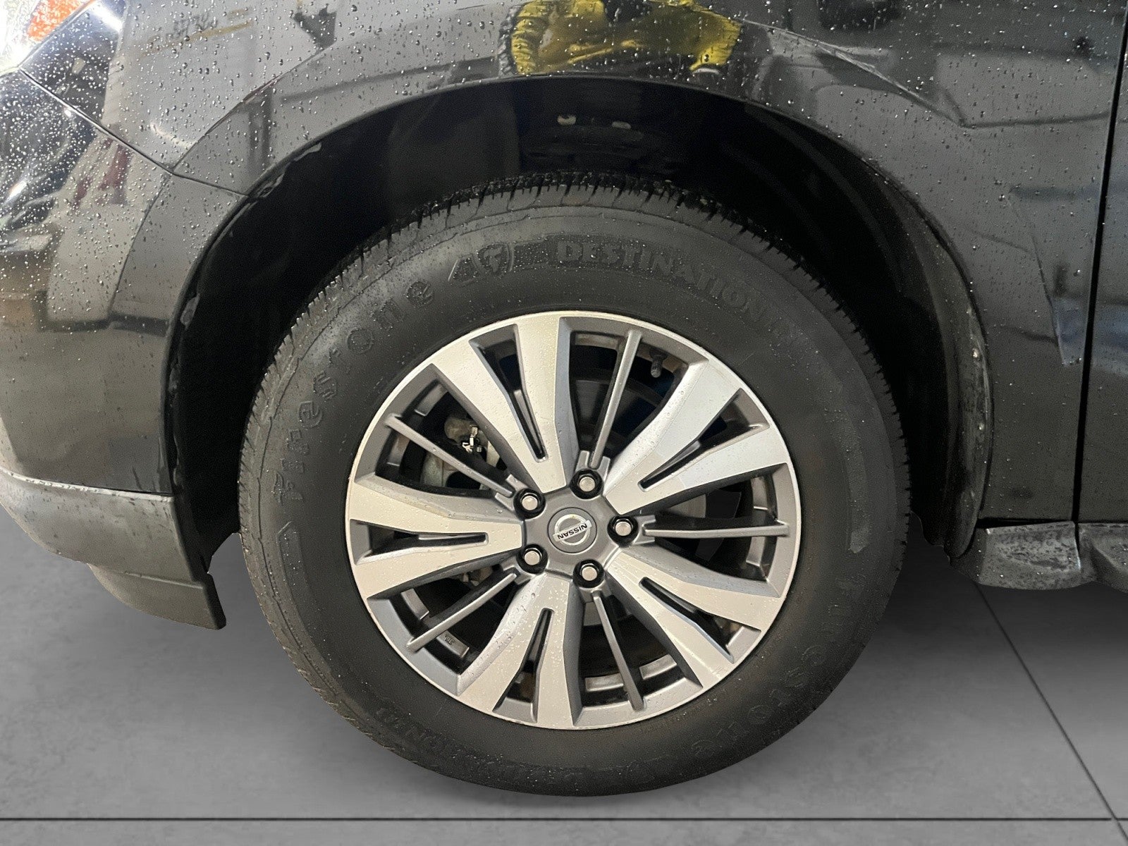 2020 Nissan Pathfinder S