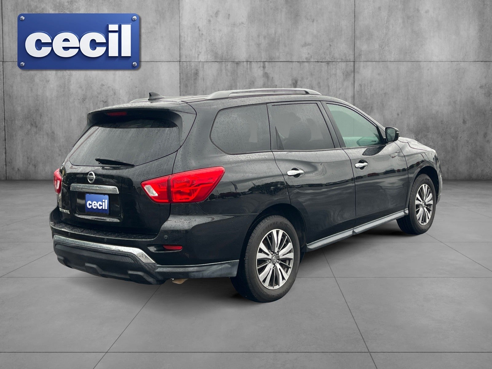2020 Nissan Pathfinder S