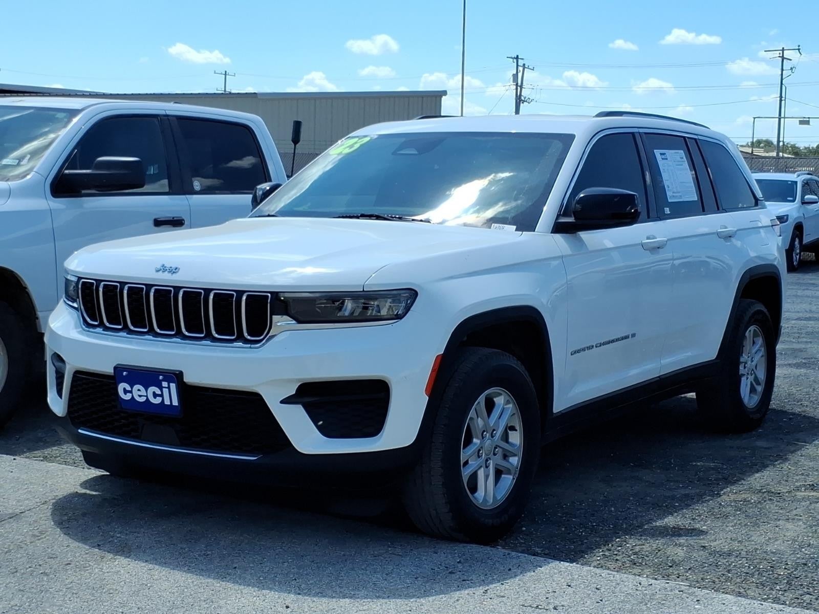 2023 Jeep Grand Cherokee Laredo