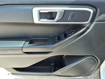 2023 Ford Explorer Base