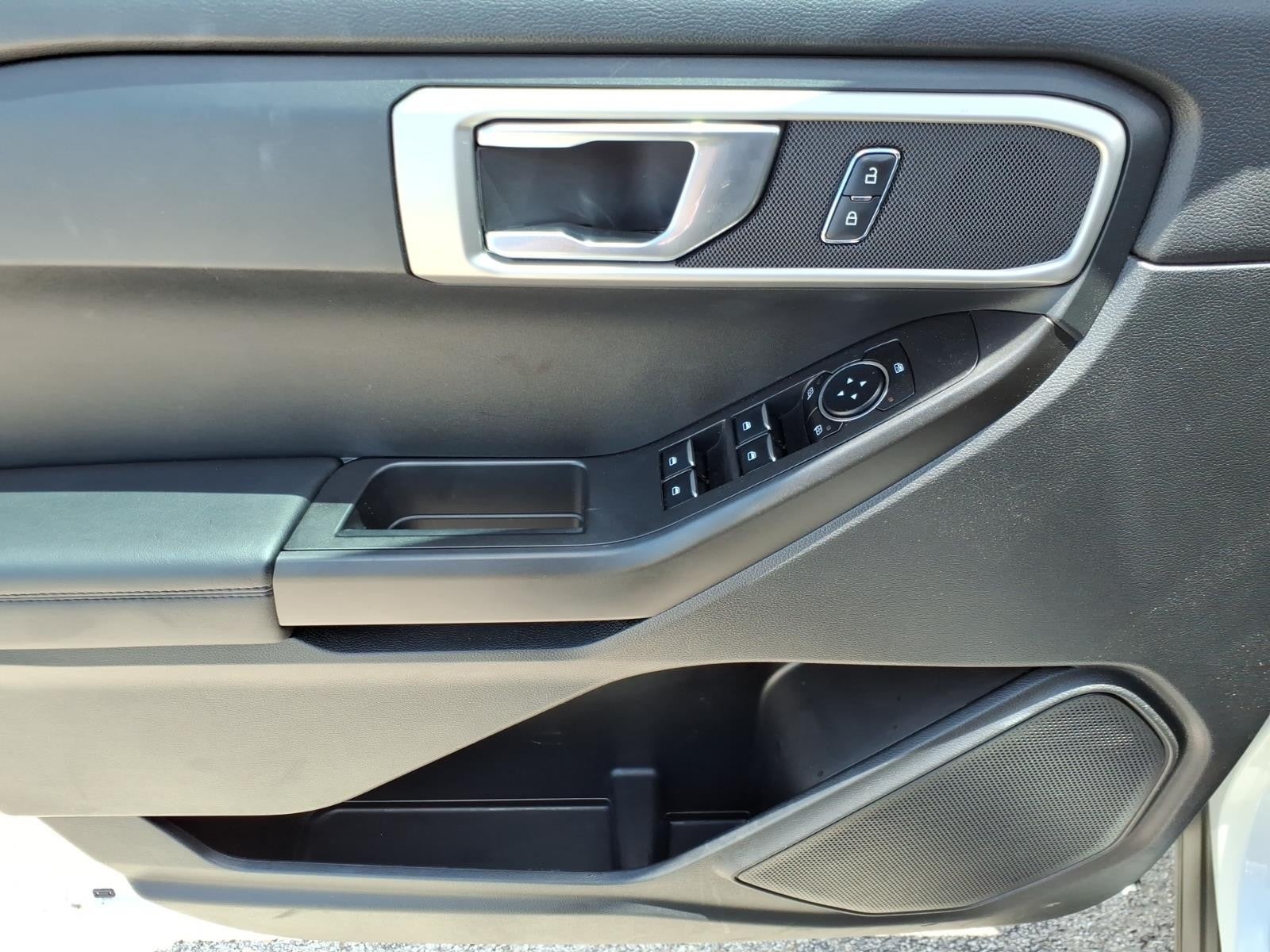 2023 Ford Explorer Base