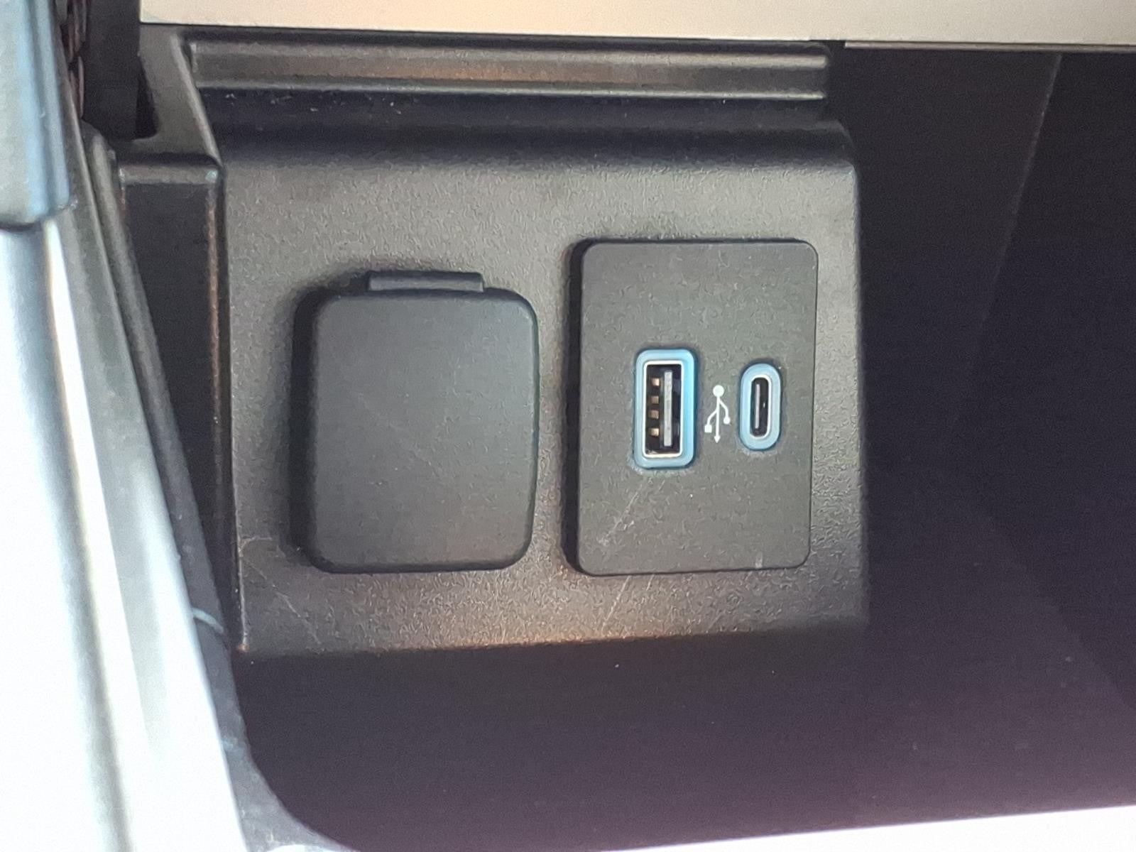 2023 Ford Explorer Base