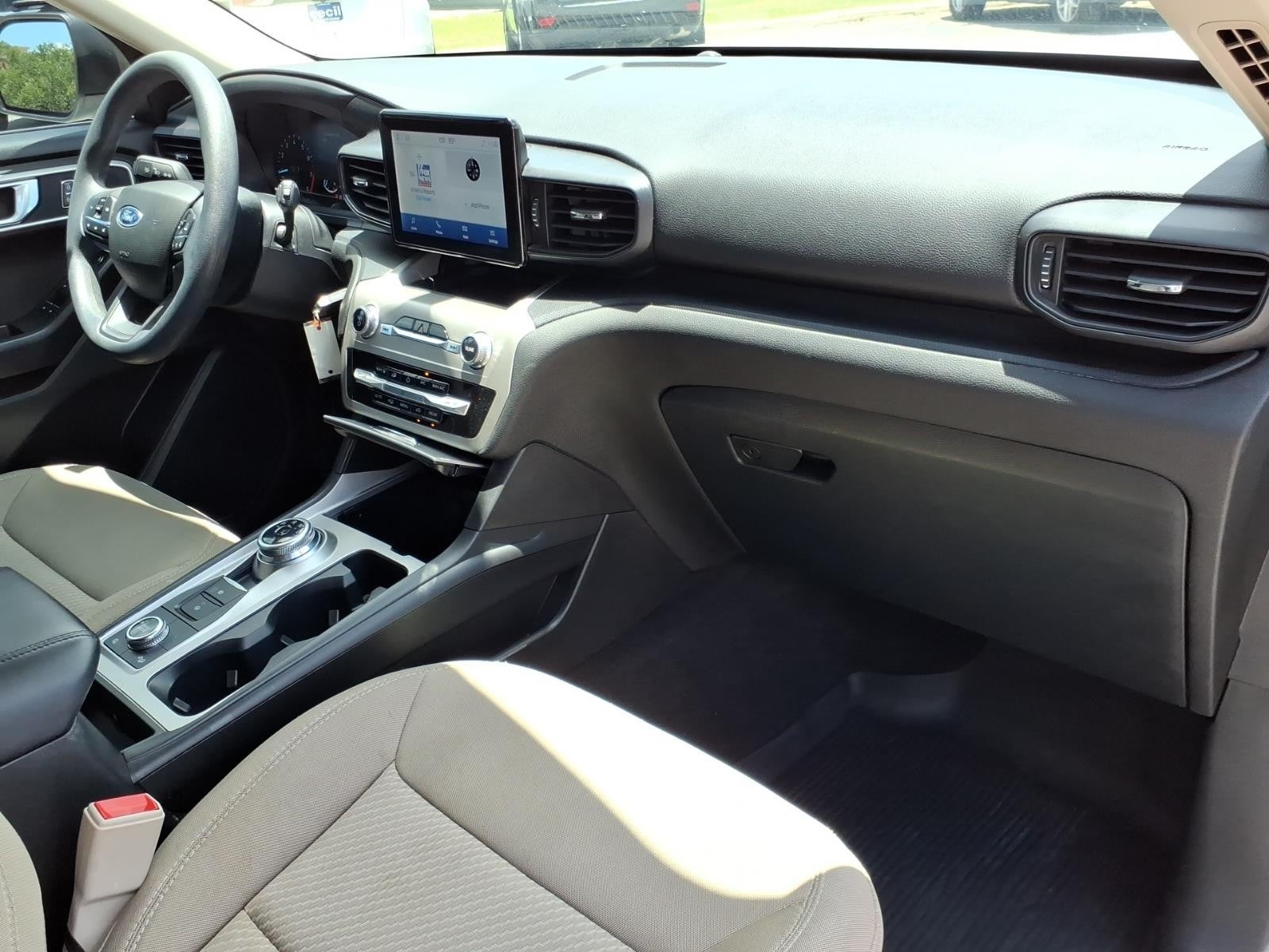 2023 Ford Explorer Base