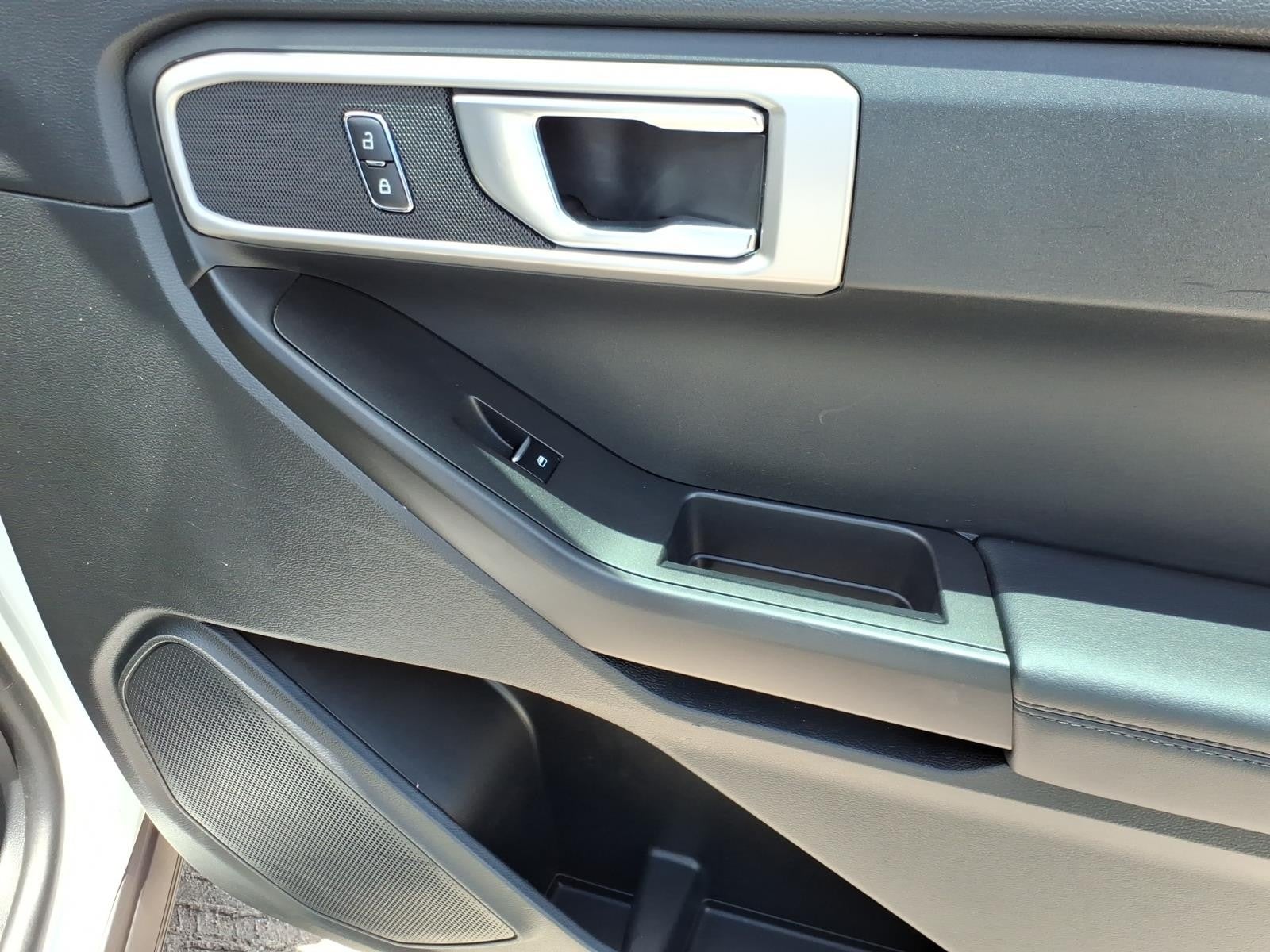 2023 Ford Explorer Base