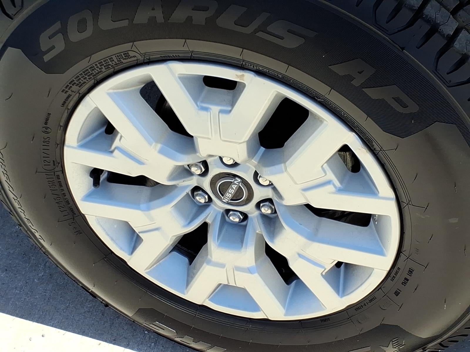 2022 Nissan Frontier SV