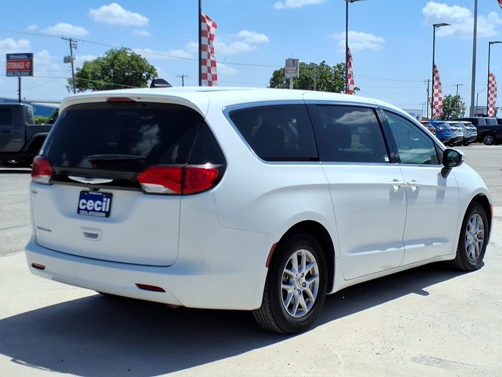 2023 Chrysler Voyager (fleet-only) LX