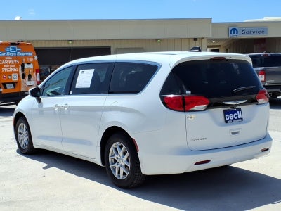 2023 Chrysler Voyager (fleet-only) LX