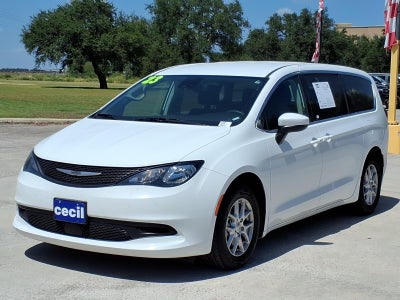 2023 Chrysler Voyager (fleet-only) LX