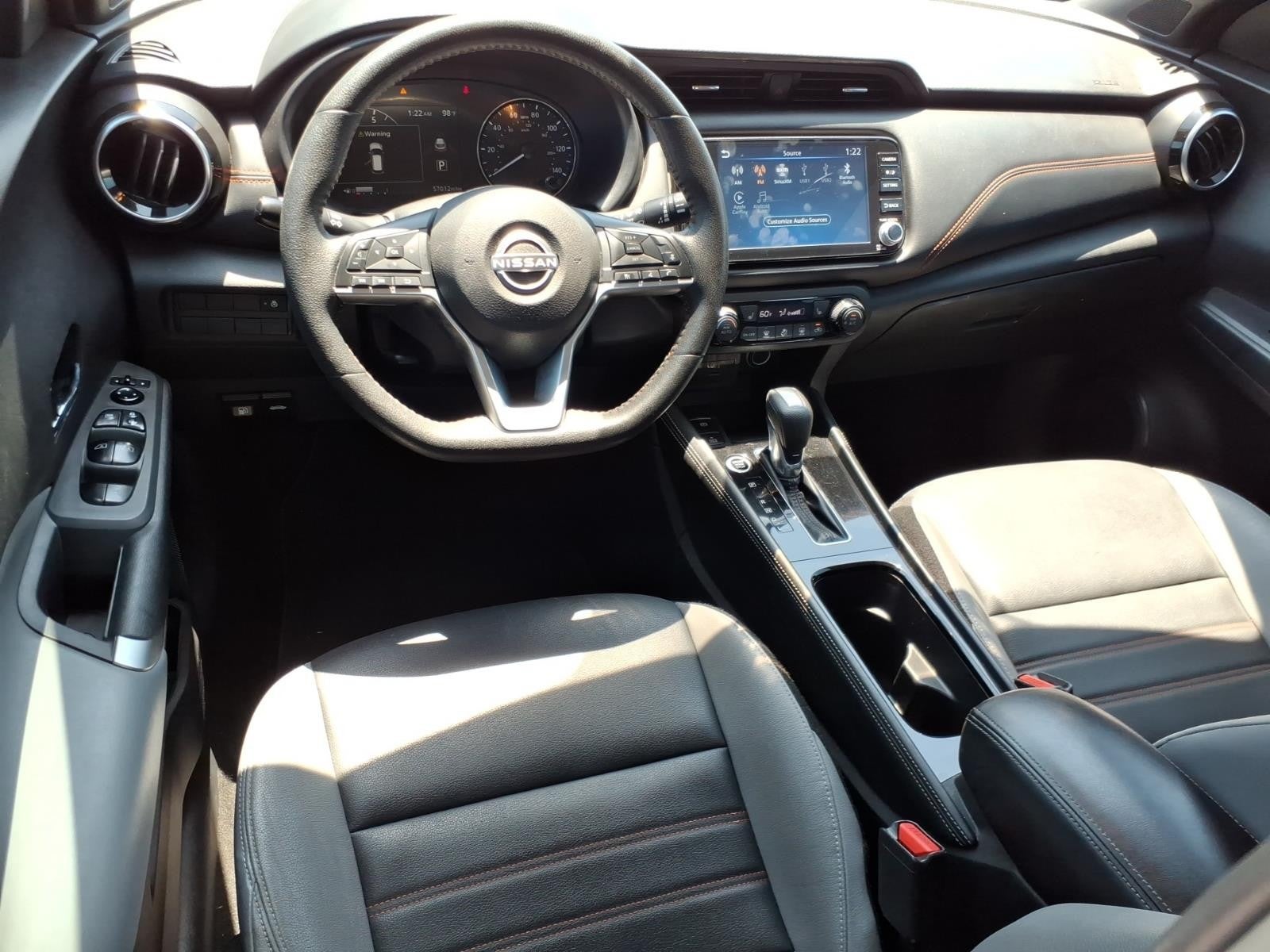 2023 Nissan Kicks SR
