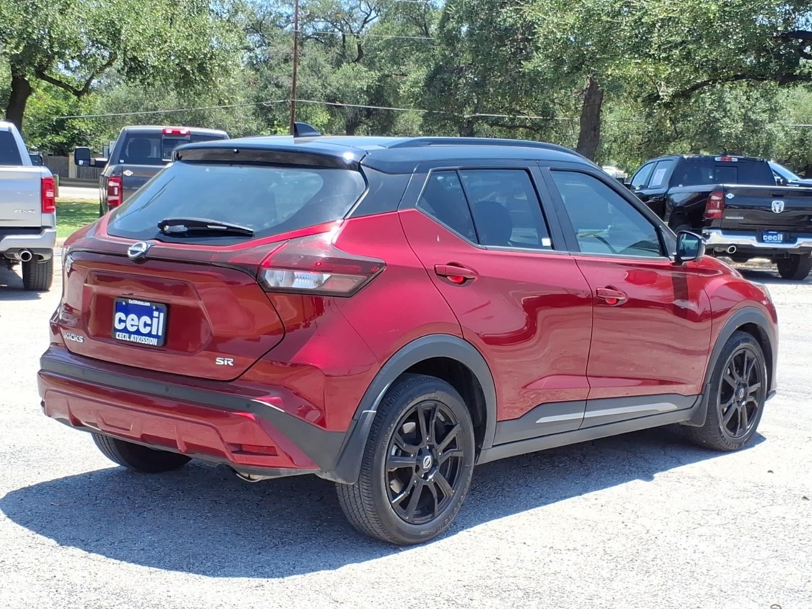 2023 Nissan Kicks SR