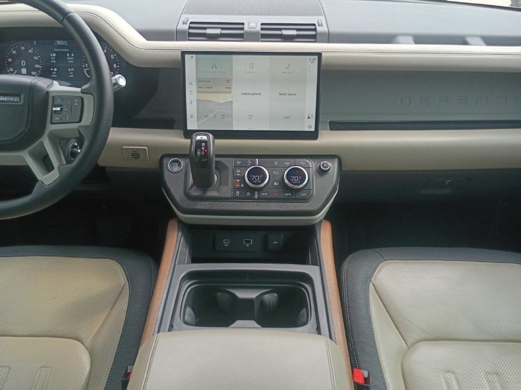 2022 Land Rover Defender X-Dynamic HSE