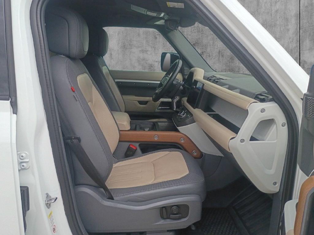 2022 Land Rover Defender X-Dynamic HSE