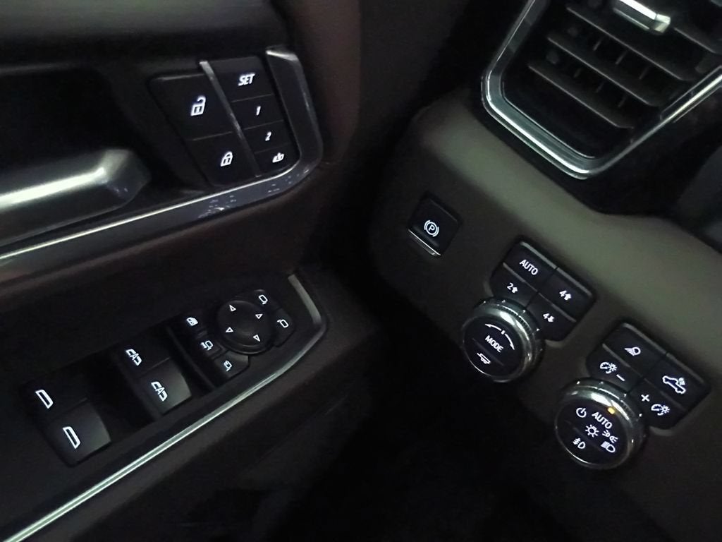 2025 GMC Sierra 3500 HD Denali