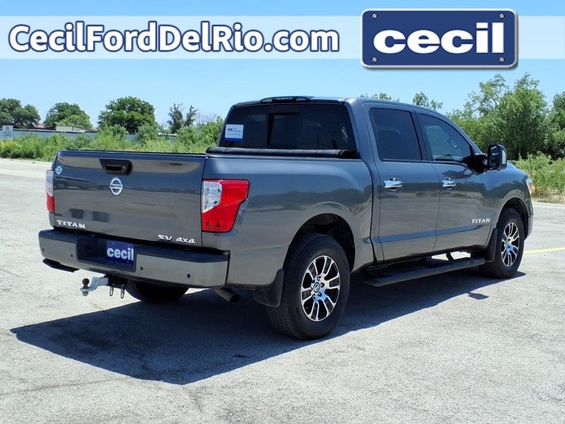 2021 Nissan Titan SV