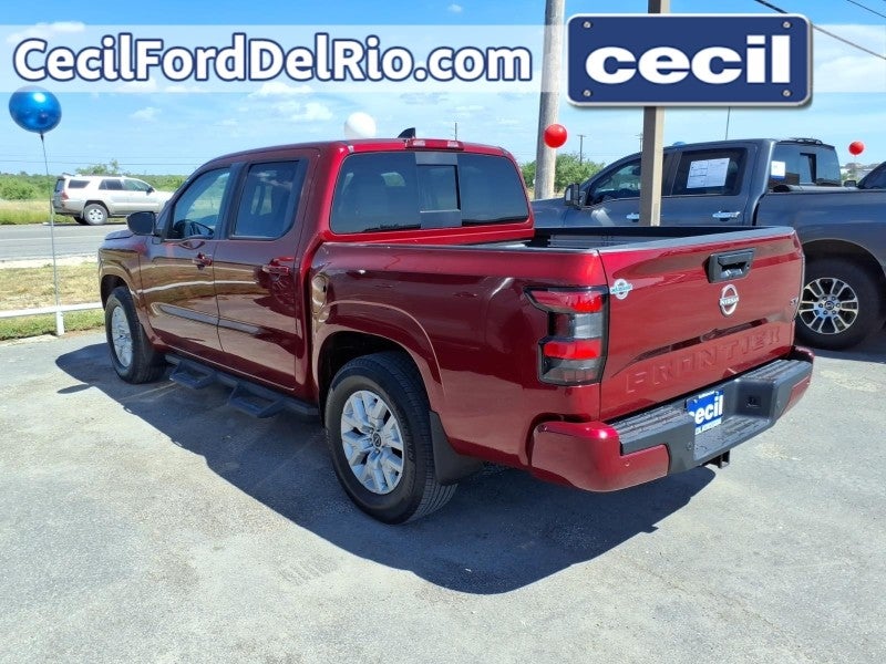 2024 Nissan Frontier SV