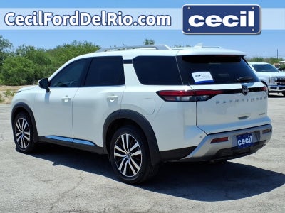 2024 Nissan Pathfinder Platinum