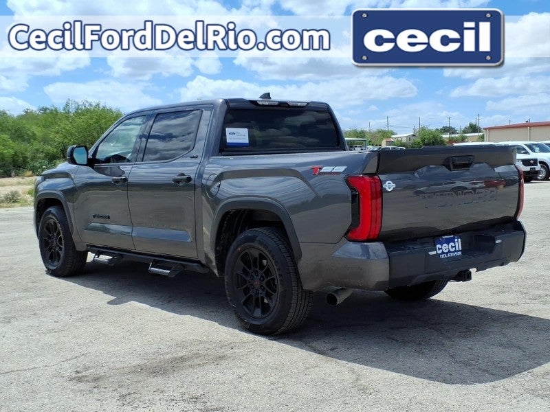 2022 Toyota Tundra 2WD SR5