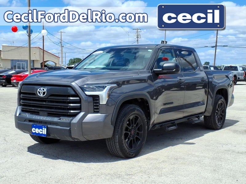 2022 Toyota Tundra 2WD SR5