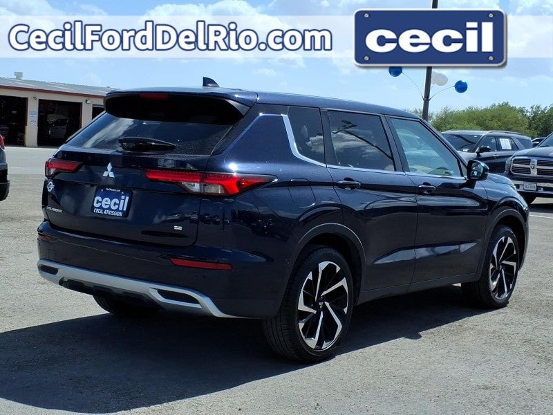 2024 Mitsubishi Outlander SE