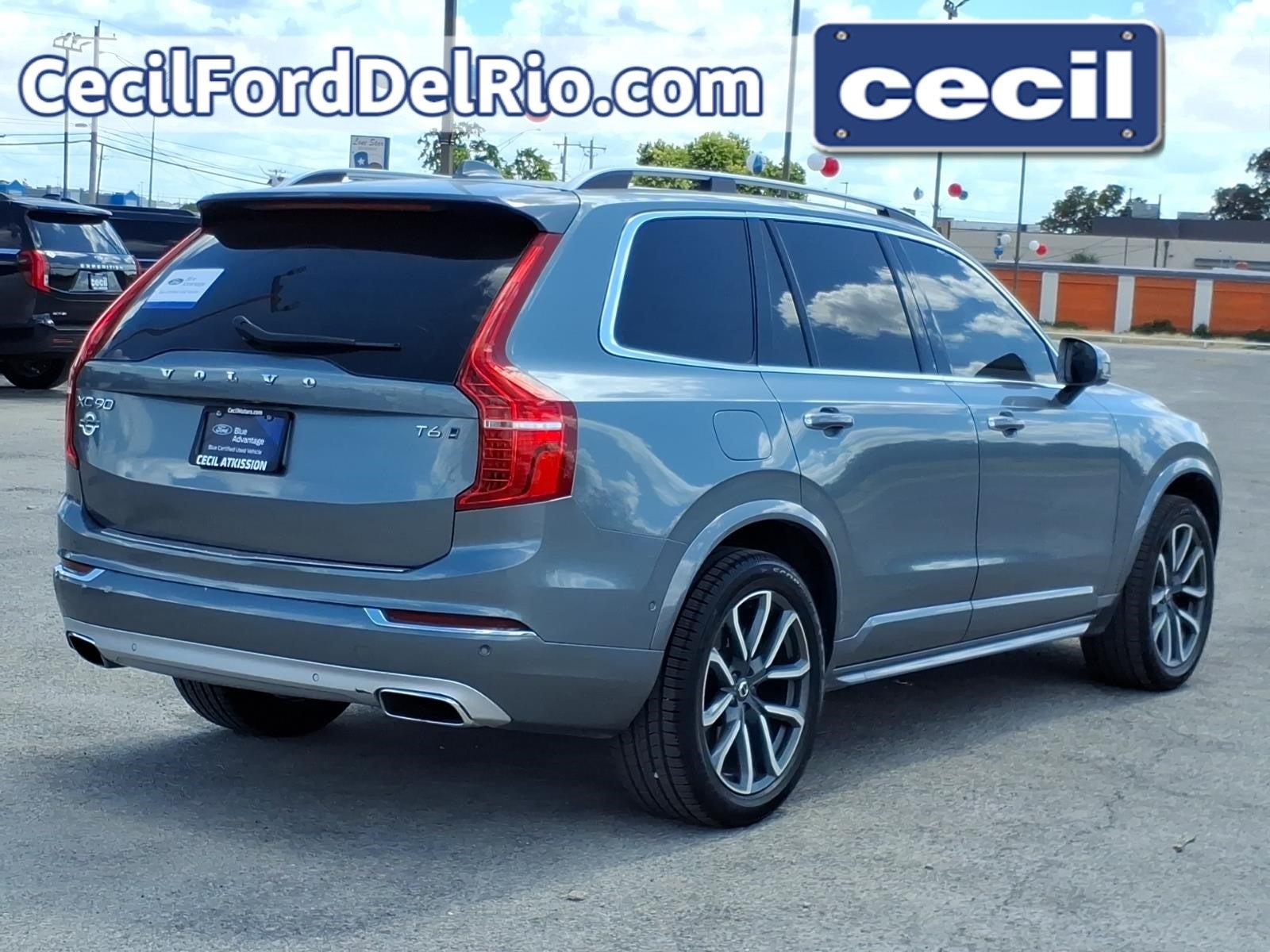 2018 Volvo XC90 Momentum