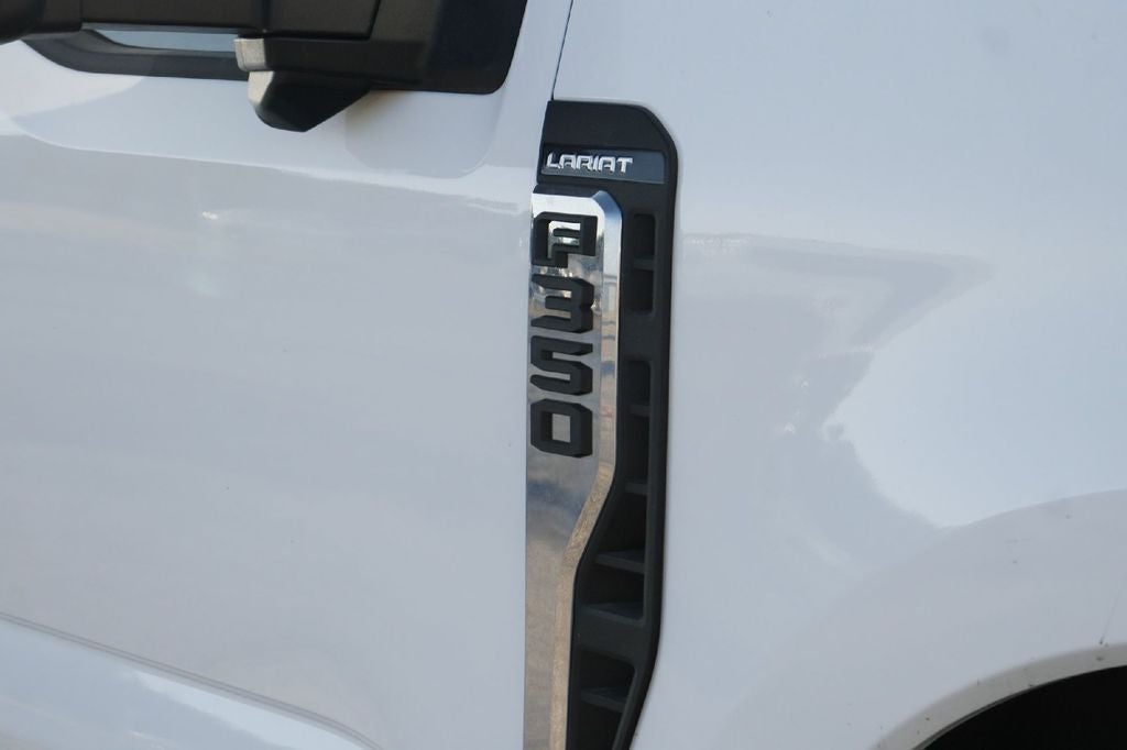 2024 Ford F-350SD Lariat DRW