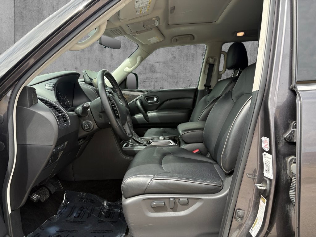 2024 INFINITI QX80 LUXE