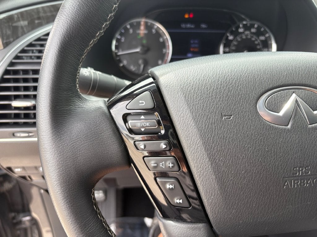 2024 INFINITI QX80 LUXE